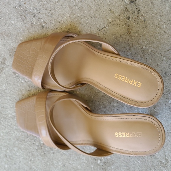 Sandals - Picture 2 of 2